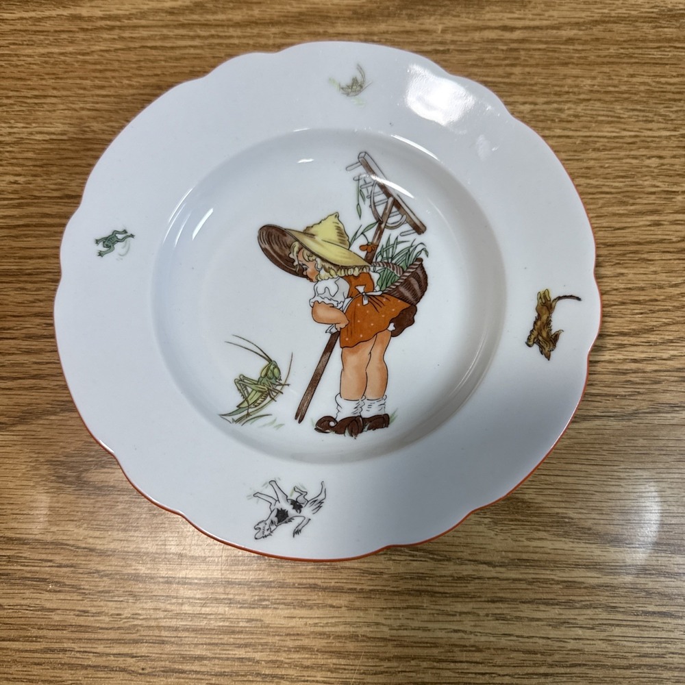 WUNSIEDER Child's Bowl Little Girl with Rake‎ & Grasshopper Bavaria Germany